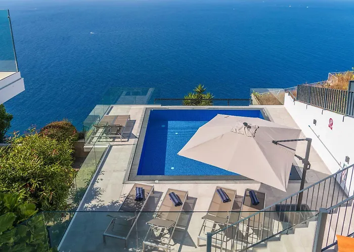 Ourmadeira - Aquarela Canico (Madeira)