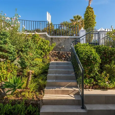 Ourmadeira - Aquarela, Panoramic Seaviews Villa